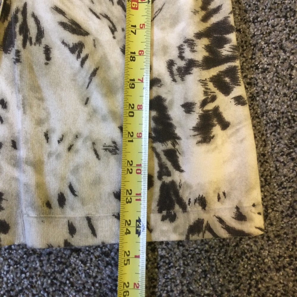 L Dress Barn leopard sweater - Picture 10 of 13
